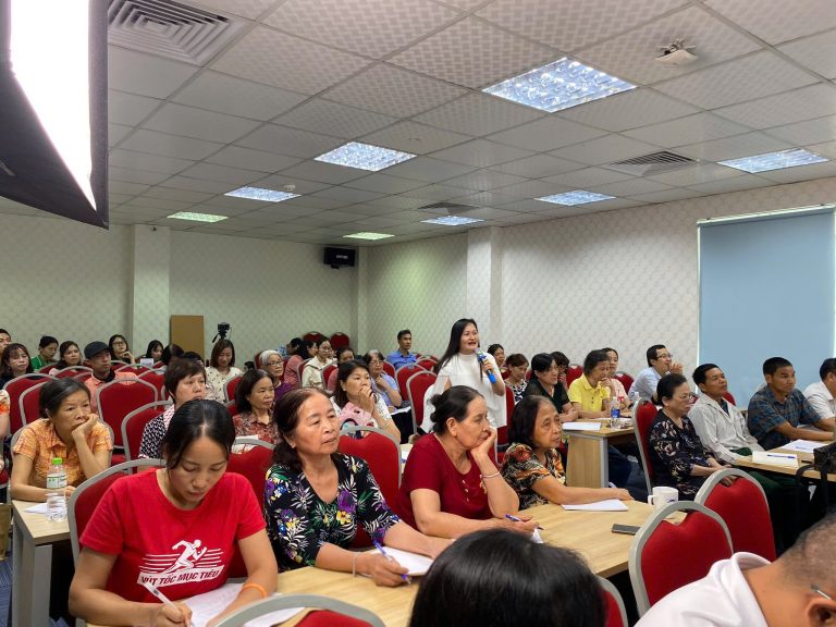 Đặng Hiền Mai – một chuyên gia trong ngành dinh dưỡng phá tan niềm tin việc “ăn của con” là việc nhỏ.