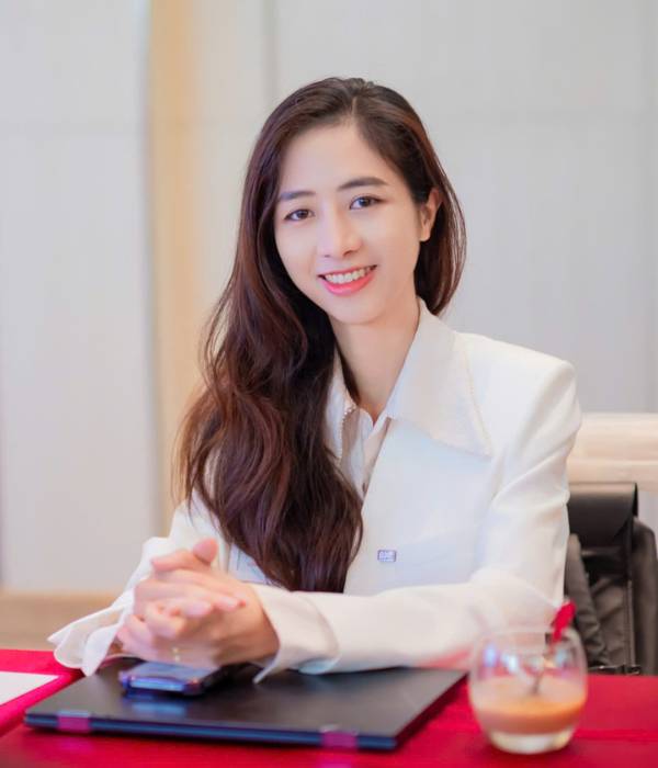 Khi muốn con tự tin tự lập, điều khó nhất là người lớn dám sống khác đi là bài học tôi học từ Phạm Thị Thùy An