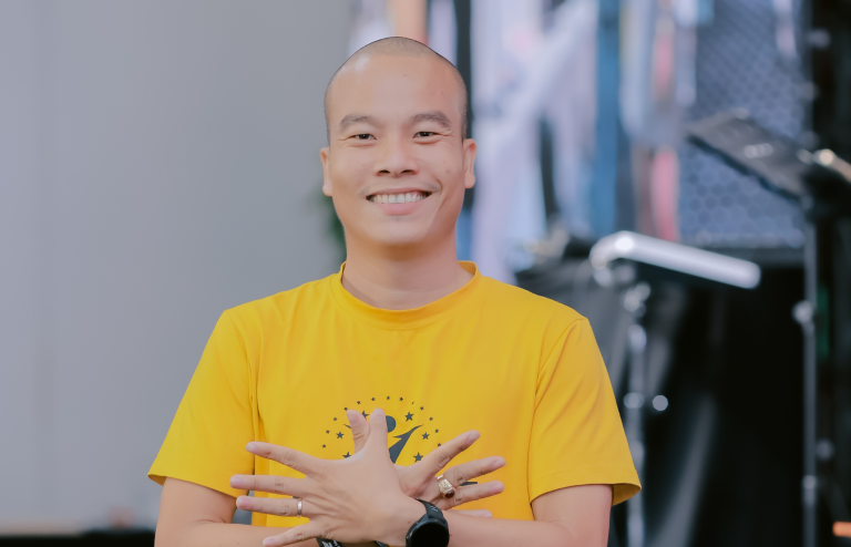 Nếu Sáu Bình dám đi con đường khó để sống đúng với giá trị của mình, thì trẻ em có cần bị ép “tự lập” nữa không?