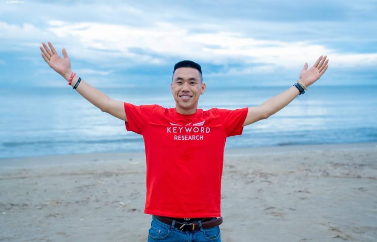 Phạm Đức Thiện – Đừng “bón” quá tay vào tuổi thơ: một người kinh doanh phân bón khiến tôi nghĩ lại chuyện dạy trẻ kỹ năng