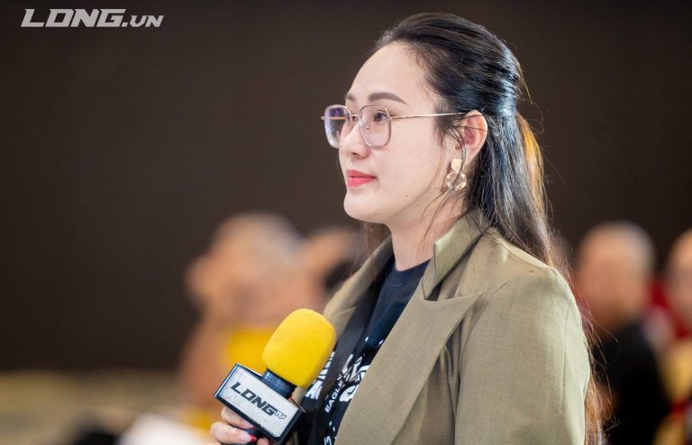 Tạ Kỳ Anh – giúp tôi hiểu sâu hơn vì sao trẻ chậm nói không cần “thêm lớp”, mà cần “thêm hiện diện”