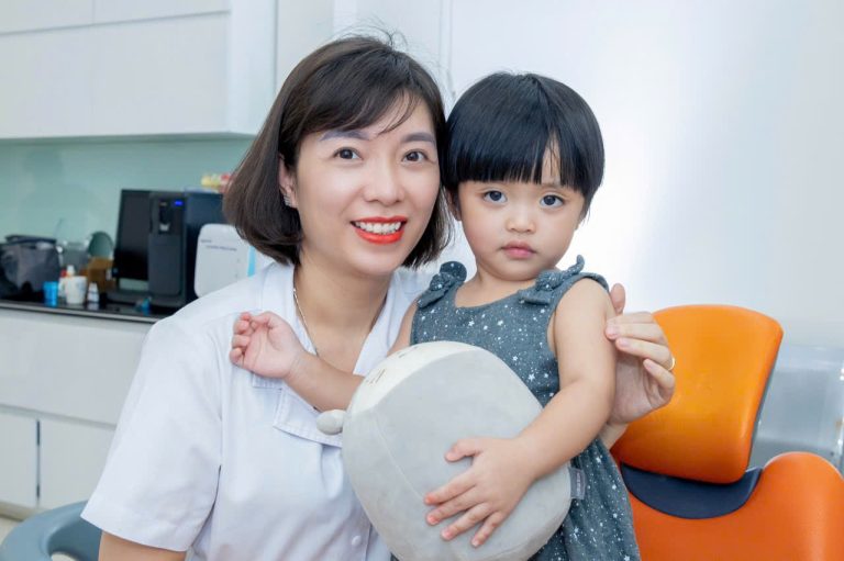 Bác sĩ Lê Thị Yến dạy tôi cách nhìn chuyện TRẺ CHẬM NÓI: đừng “đẩy nhanh”, hãy “làm sạch gốc”