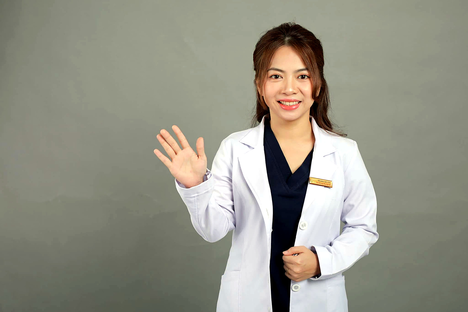 Bác sĩ Thu Thuỷ, Thạc sĩ Bác sĩ Răng Hàm Mặt, sáng lập Nha Khoa Như Tâm