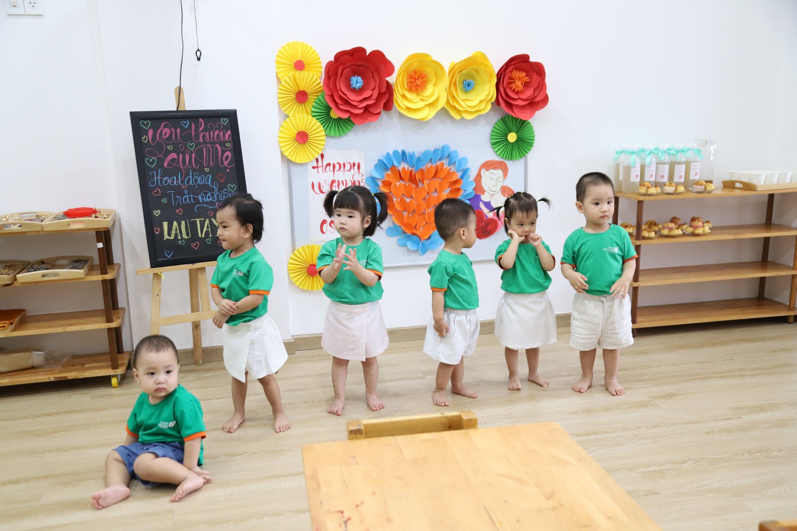 Dấu hiệu trường mầm non tốt là trẻ được yêu thương và vui vẻ mỗi ngày